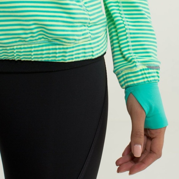 Lululemon Forthright 1/2 Zip - Picture 9 of 12